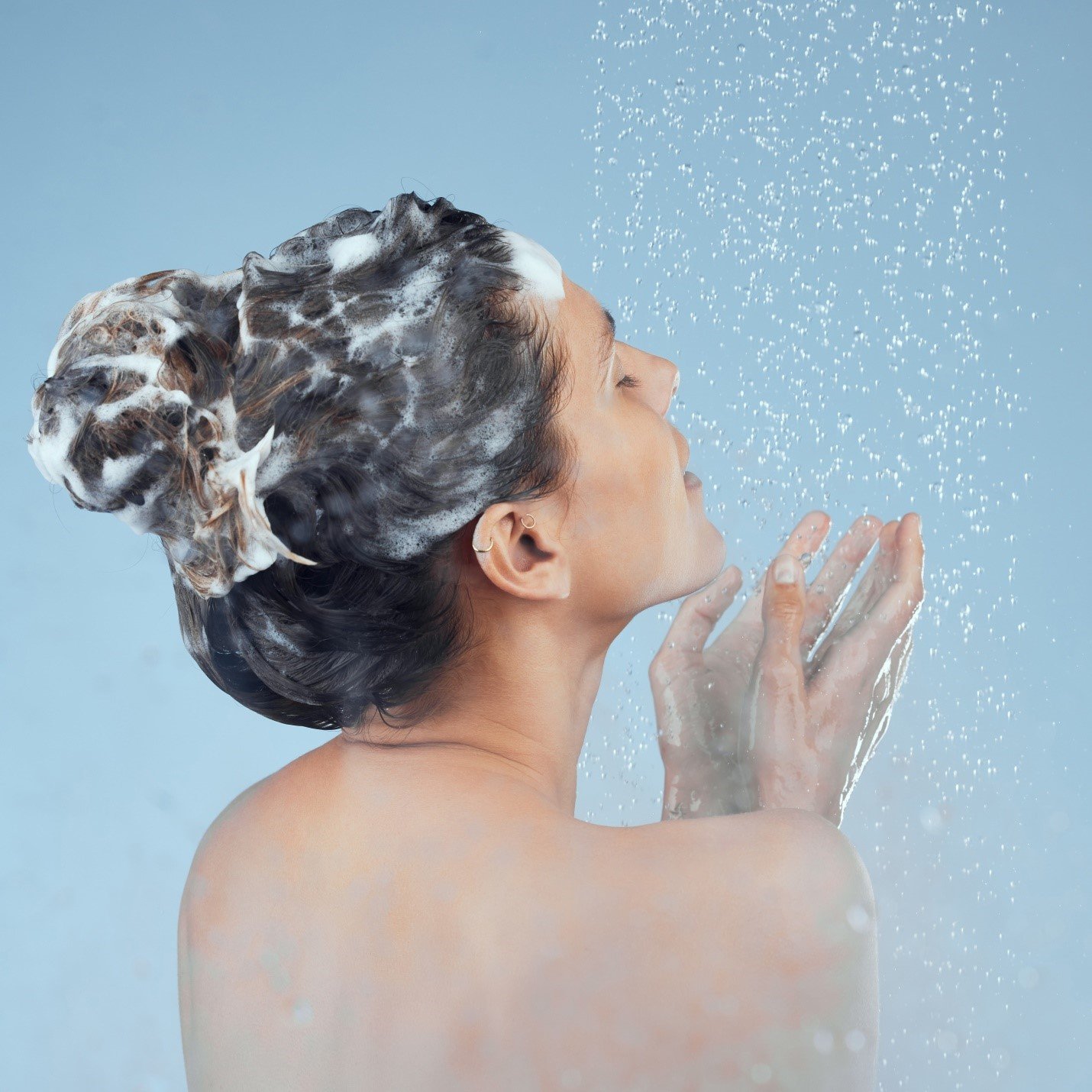 Read more about the article The Ultimate Guide to Sulfate Free Shampoos: Your Hair’s New Best Friend