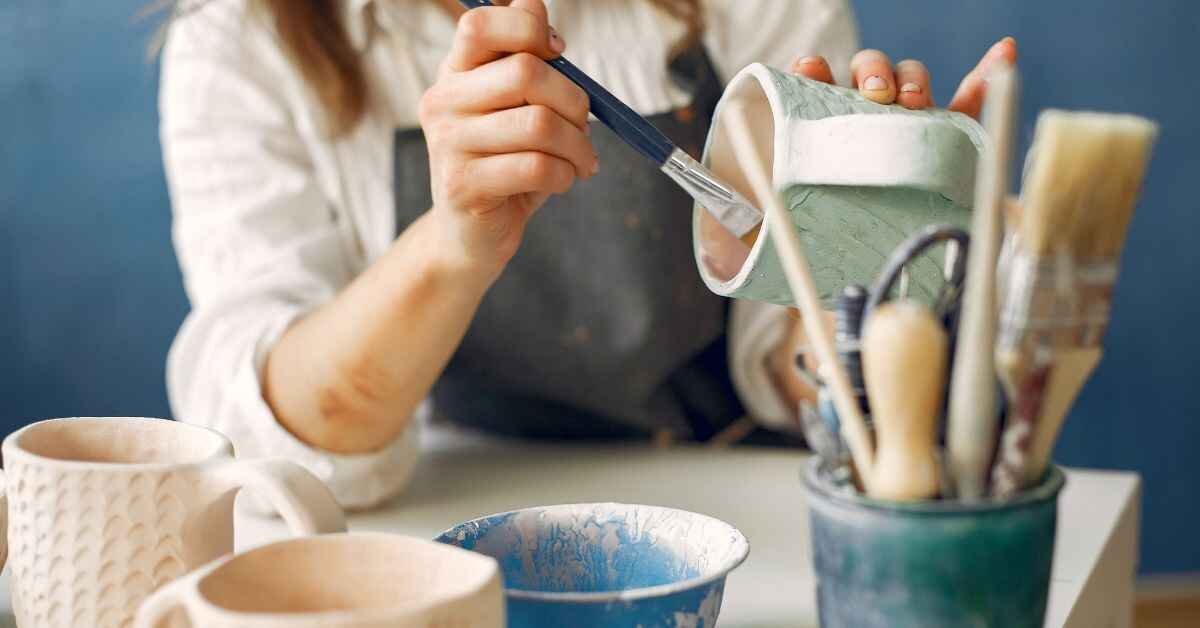girl making pot with sodiceram