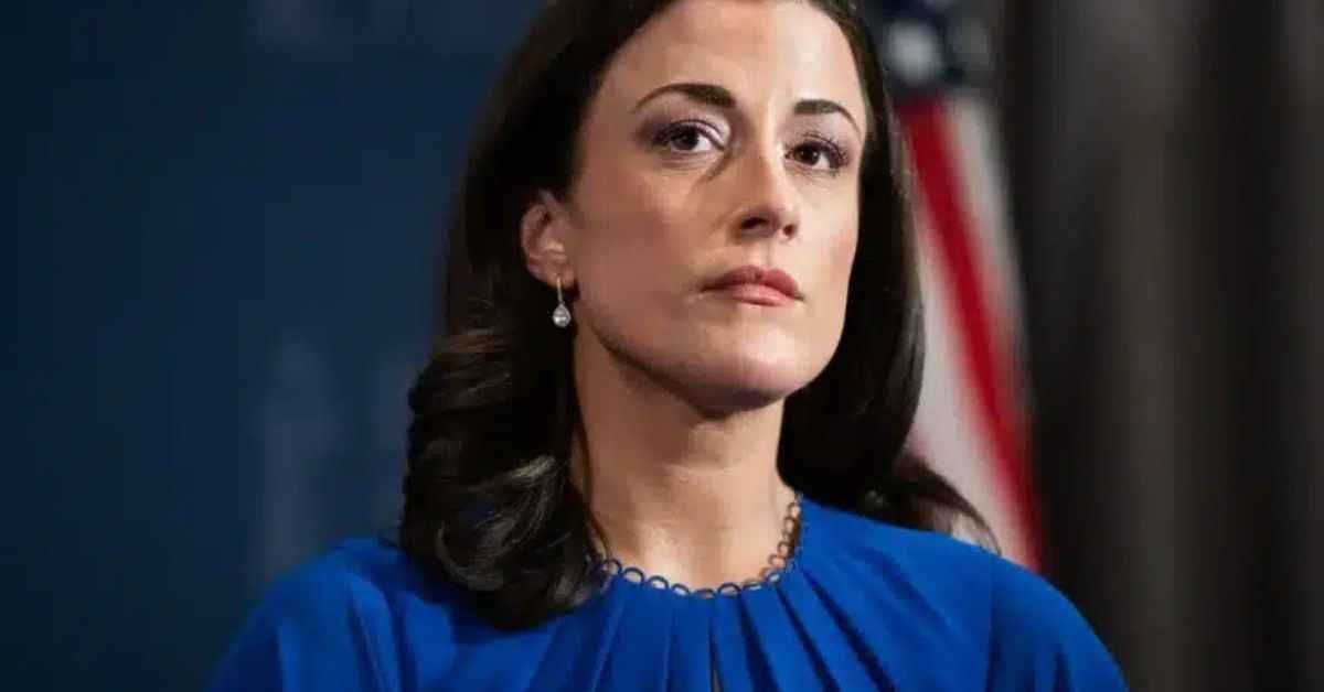 cassidy hutchinson net worth